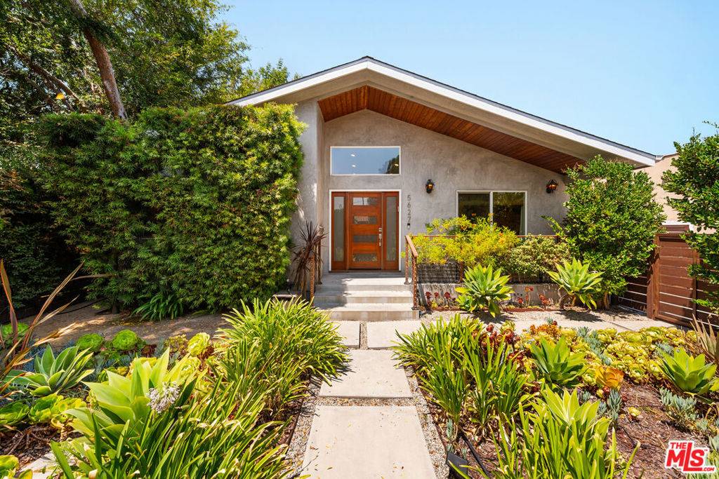 North Hollywood, CA 91601,5627 Lemp AVE