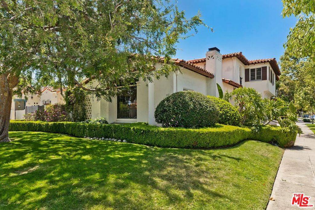 Los Angeles, CA 90036,101 S Fuller AVE