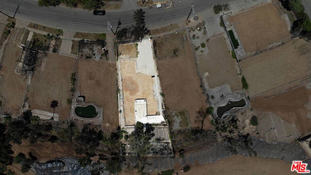 Pacific Palisades, CA 90272,670 N Las Casas AVE