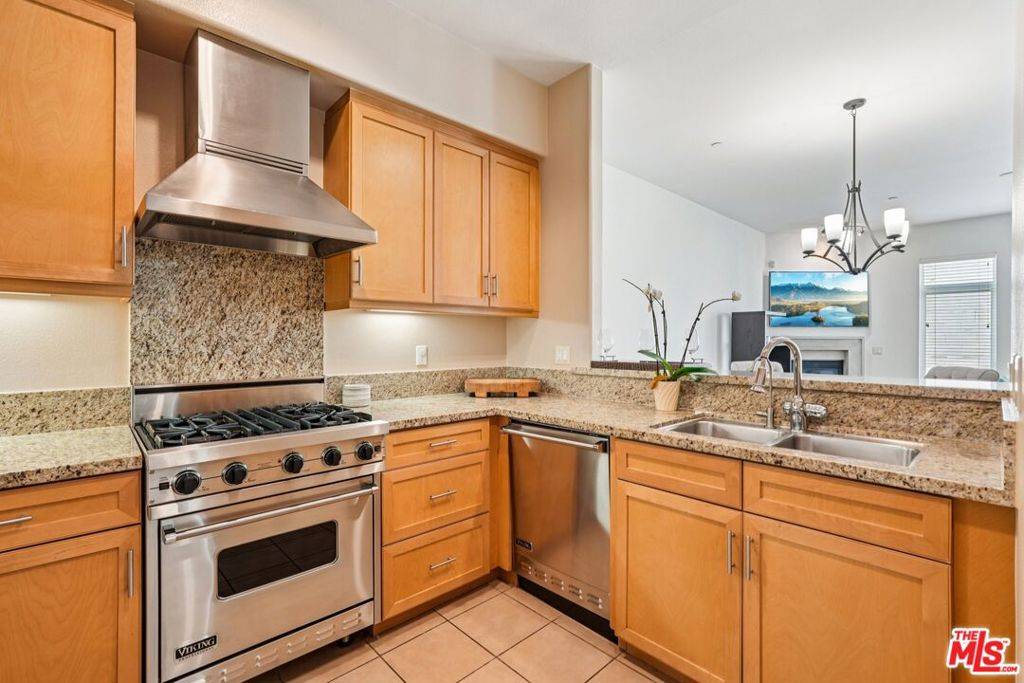 Marina Del Rey, CA 90292,4050 Glencoe AVE #320