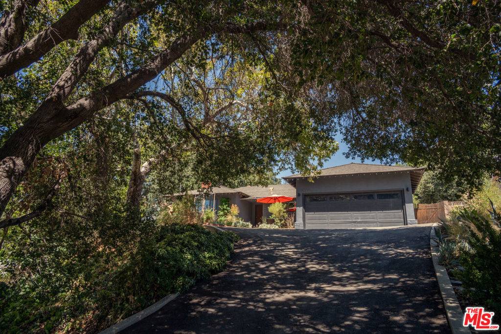 Newhall, CA 91321,25166 Wheeler RD