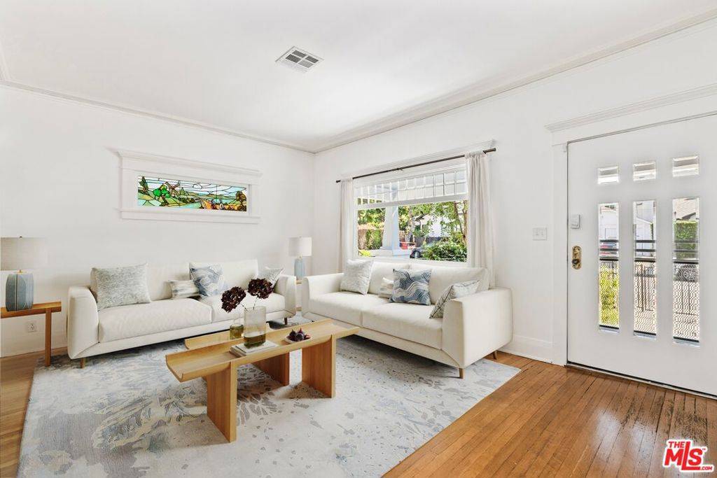 West Hollywood, CA 90046,1151 N Genesee AVE