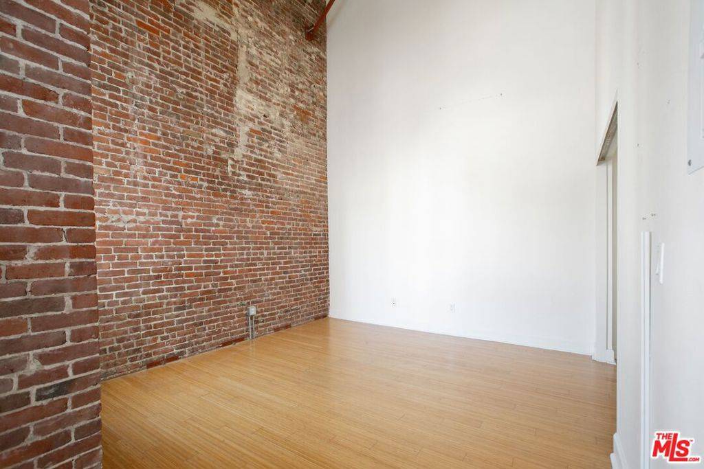 Los Angeles, CA 90012,253 S BROADWAY #507