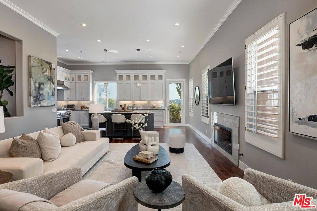 Pacific Palisades, CA 90272,16750 Calle De Catalina