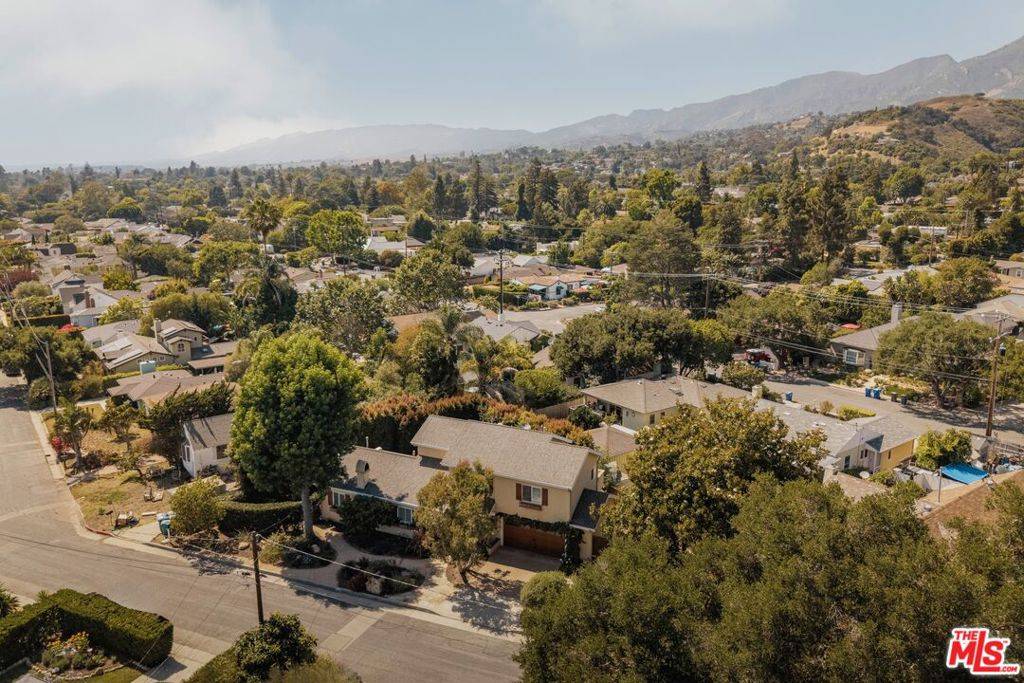 Santa Barbara, CA 93105,2818 Valencia DR