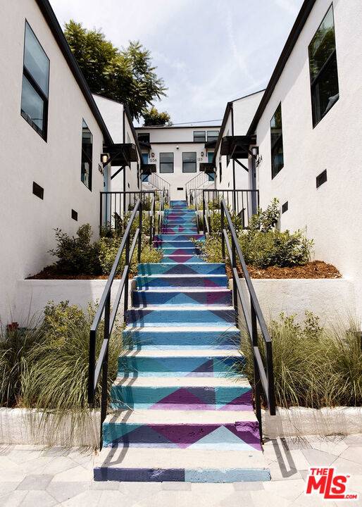 Los Angeles, CA 90026,1236 W Sunset BLVD