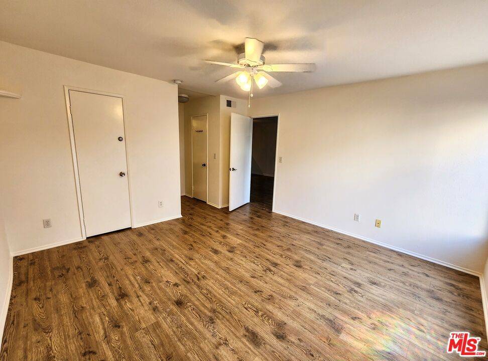 Los Angeles, CA 90068,1940 N Highland AVE #29