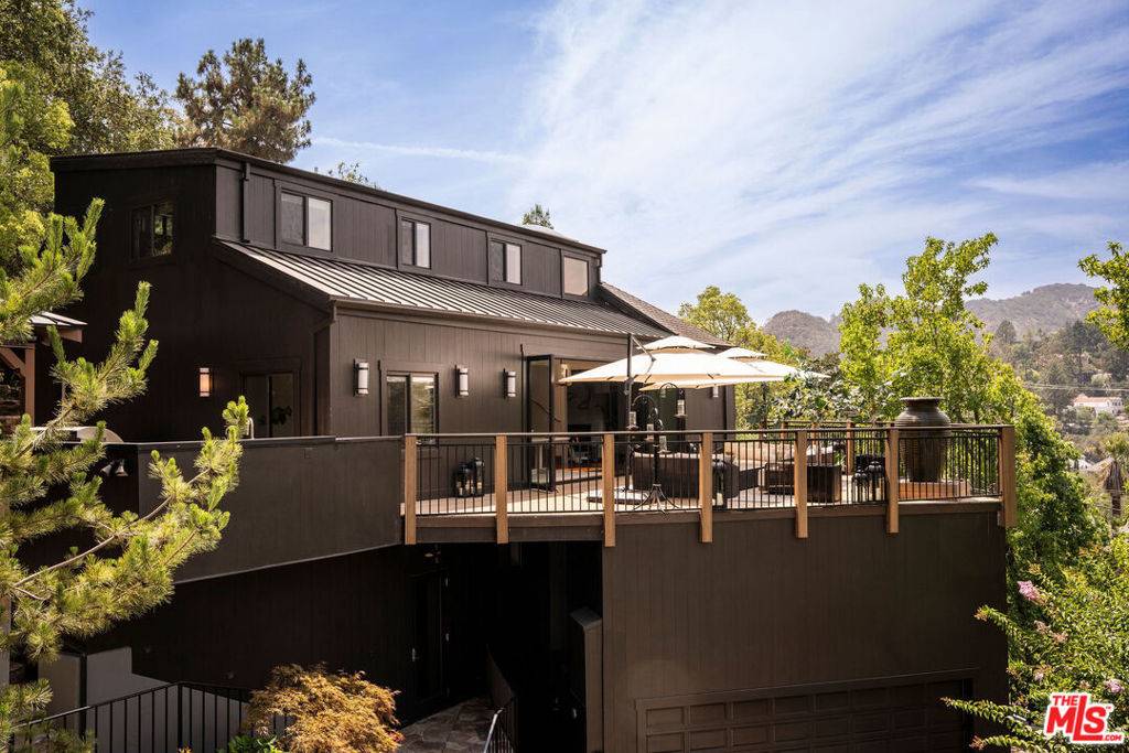 Glendale, CA 91206,3000 Cornwall DR