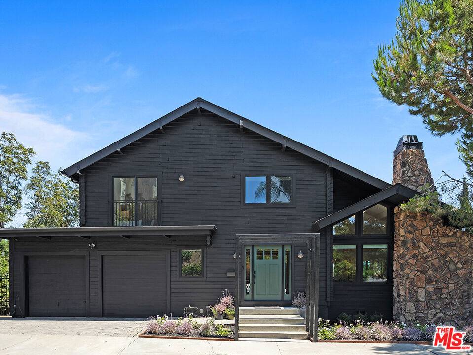 Los Angeles, CA 90026,2304 Vestal AVE