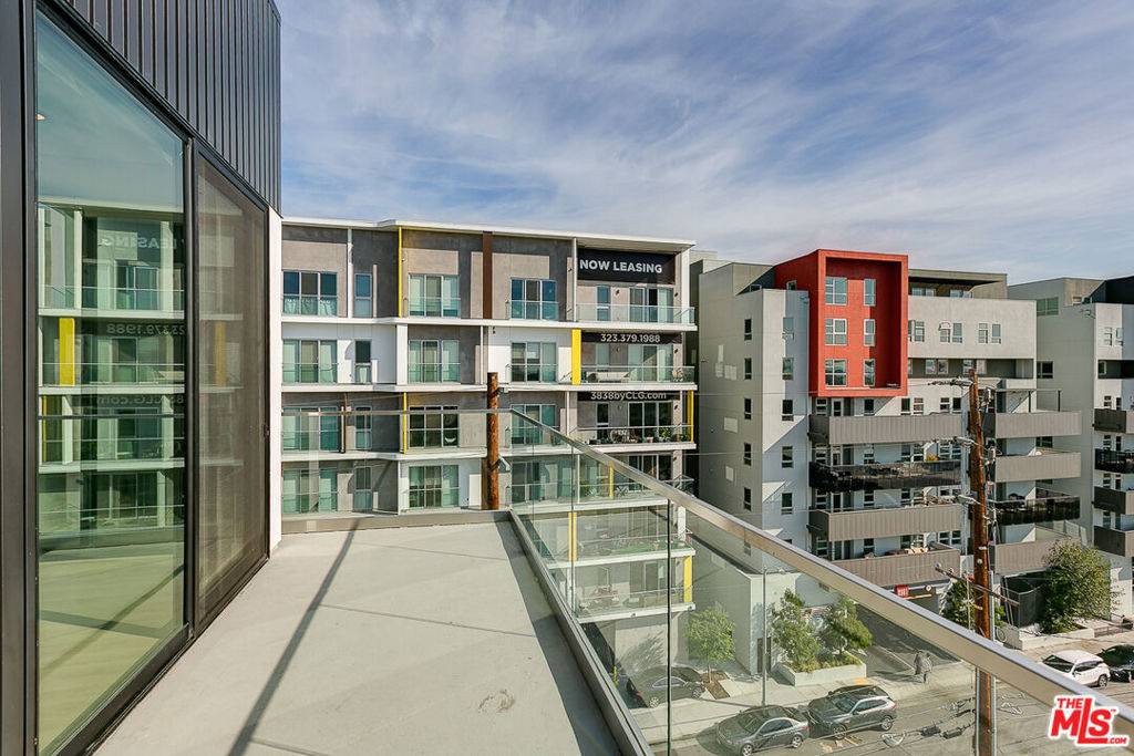 Culver City, CA 90232,3833 Dunn #208