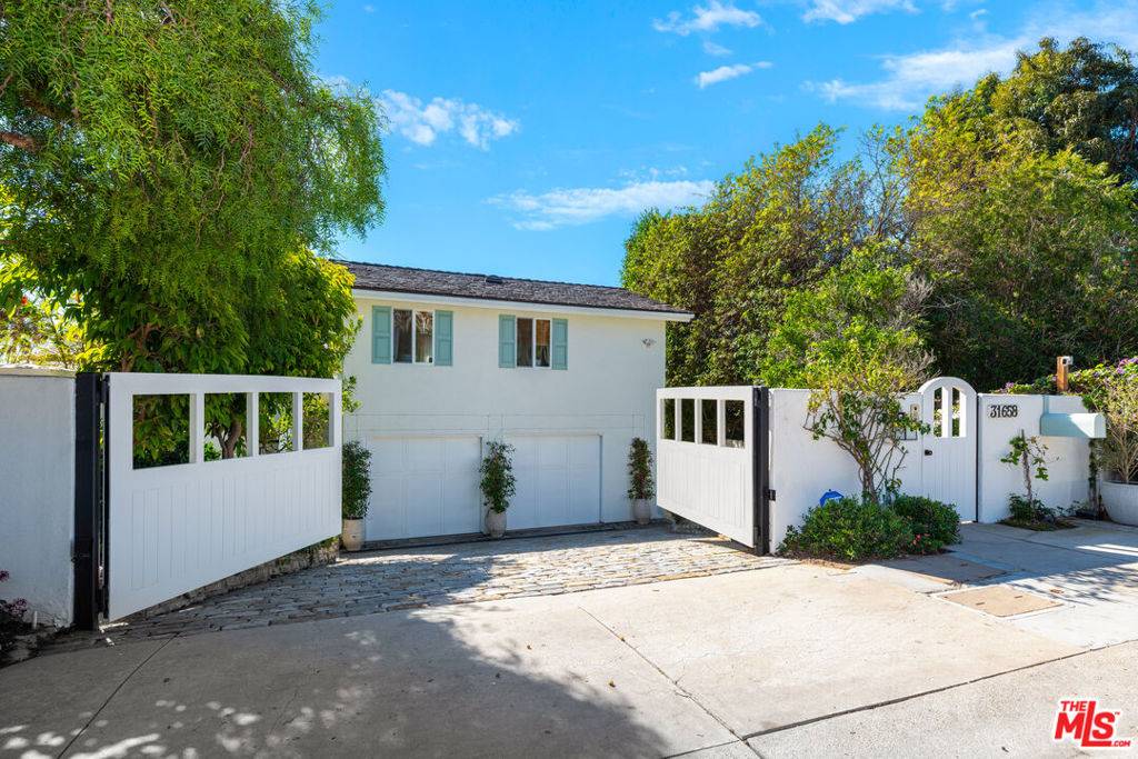 Malibu, CA 90265,31658 Broad Beach RD