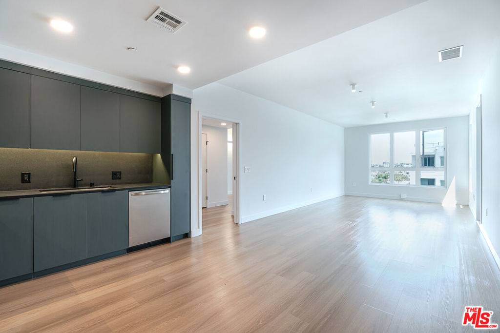 Culver City, CA 90232,10601 Washington BLVD #735