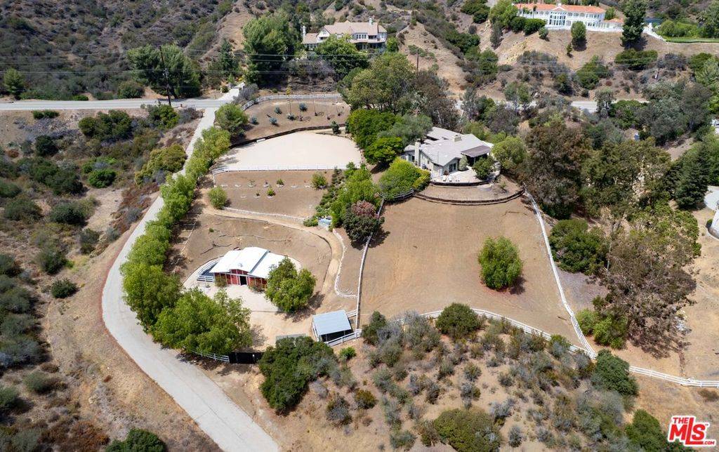 Calabasas, CA 91302,25700 Mulholland HWY