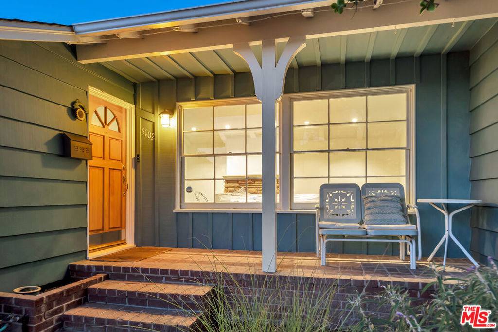 Sherman Oaks, CA 91403,5102 Vesper AVE