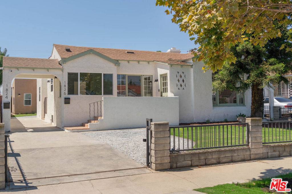 Los Angeles, CA 90047,1826 W 78th ST