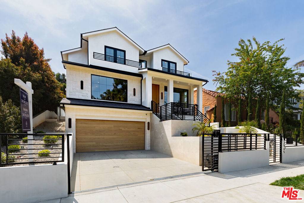 Los Angeles, CA 90064,2565 Patricia AVE