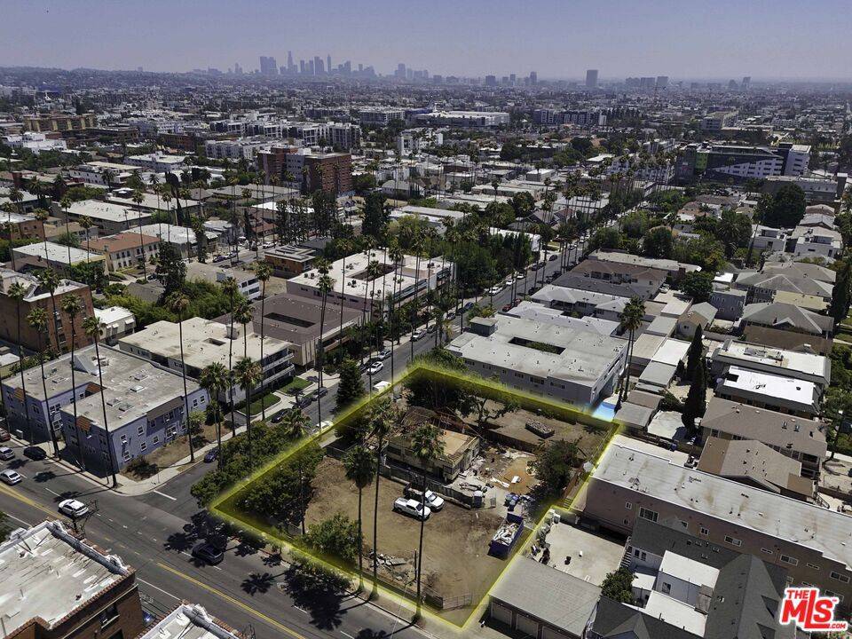 Los Angeles, CA 90028,1845 Taft AVE