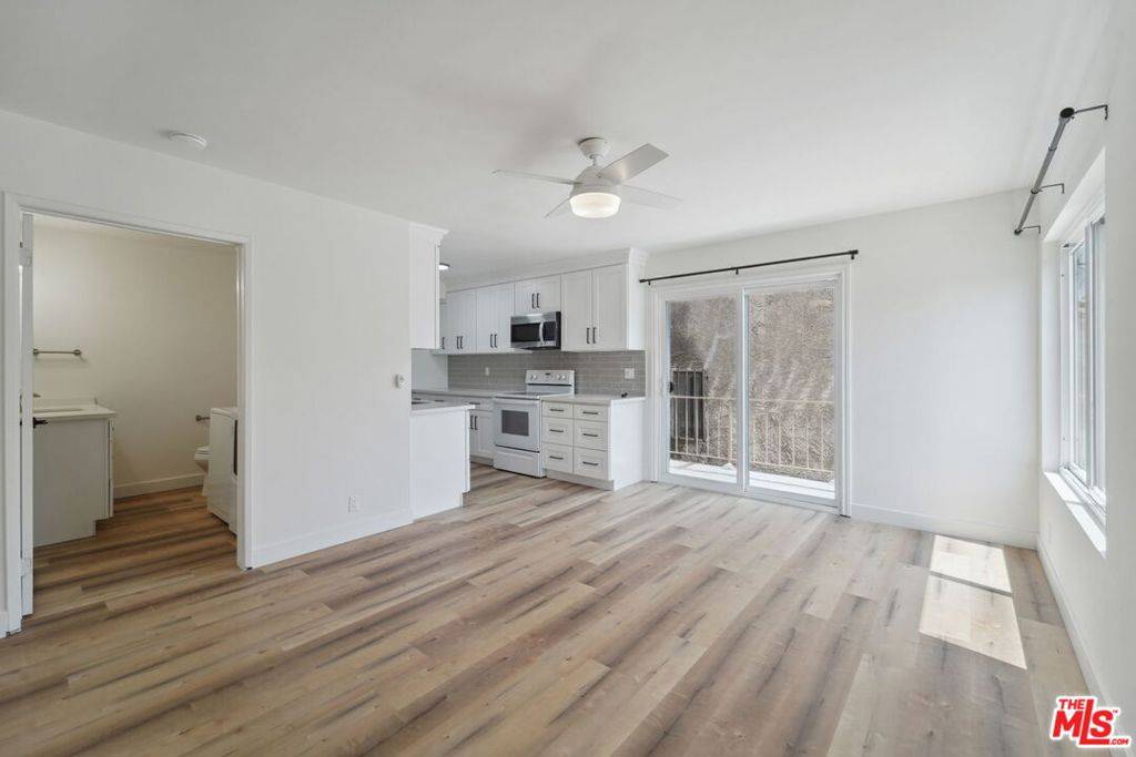 Santa Monica, CA 90403,1133 22nd ST #Apt 10