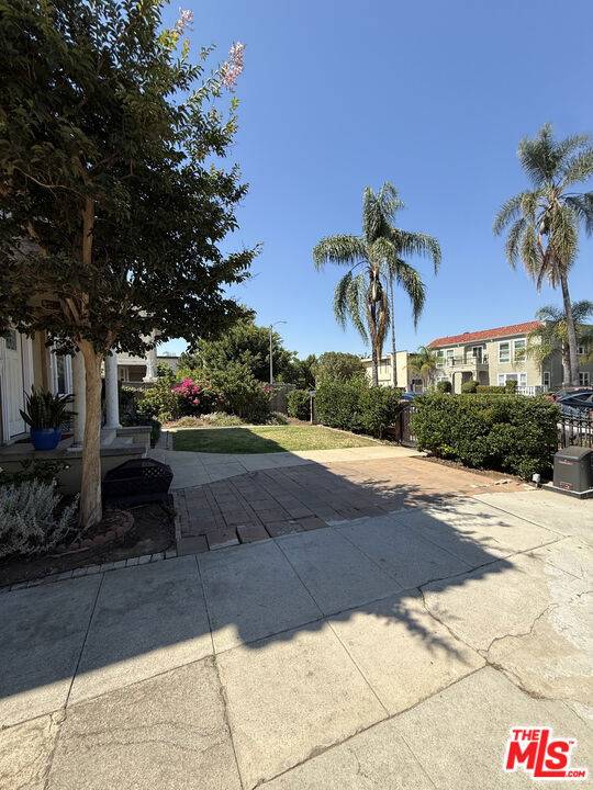 Los Angeles, CA 90019,1436 S Norton AVE #1
