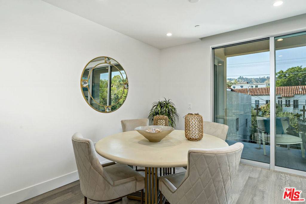 West Hollywood, CA 90069,728 N Sweetzer AVE #208