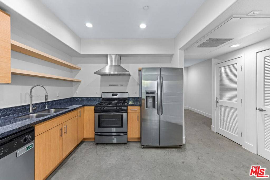 North Hollywood, CA 91601,5232 Satsuma AVE #106