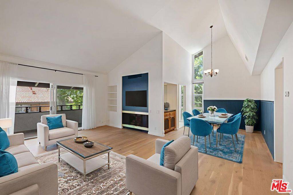Westlake Village, CA 91361,31568 Agoura RD #4