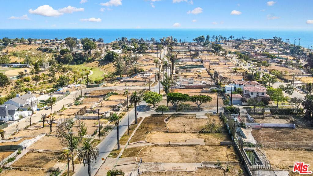 Pacific Palisades, CA 90272,709 Swarthmore AVE