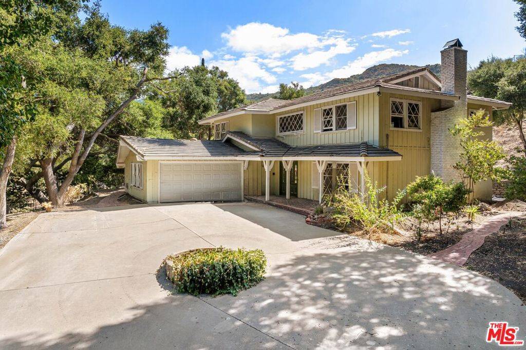 Calabasas, CA 91302,730 Crater Camp DR