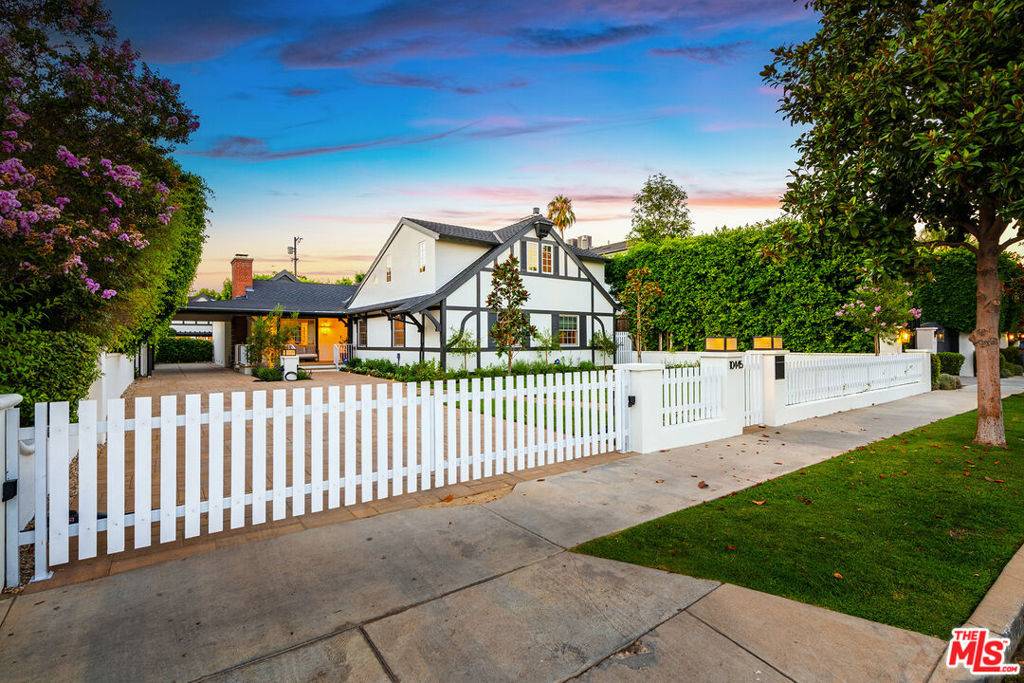 Toluca Lake, CA 91602,10445 Valley Spring LN