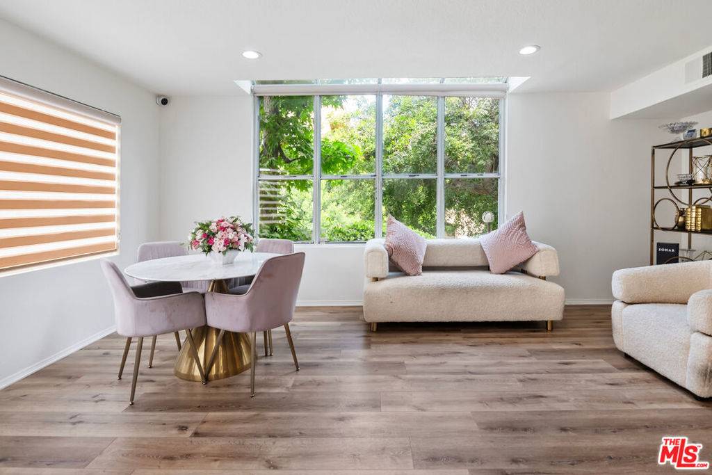 Tarzana, CA 91356,18730 Hatteras ST #25