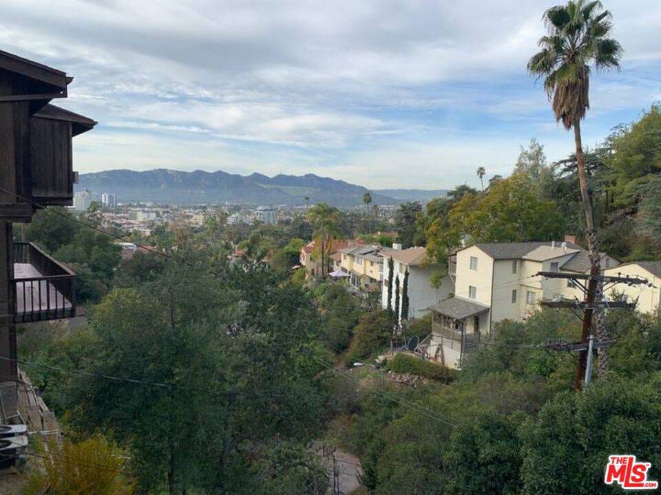 Glendale, CA 91207,702 Cavanagh RD