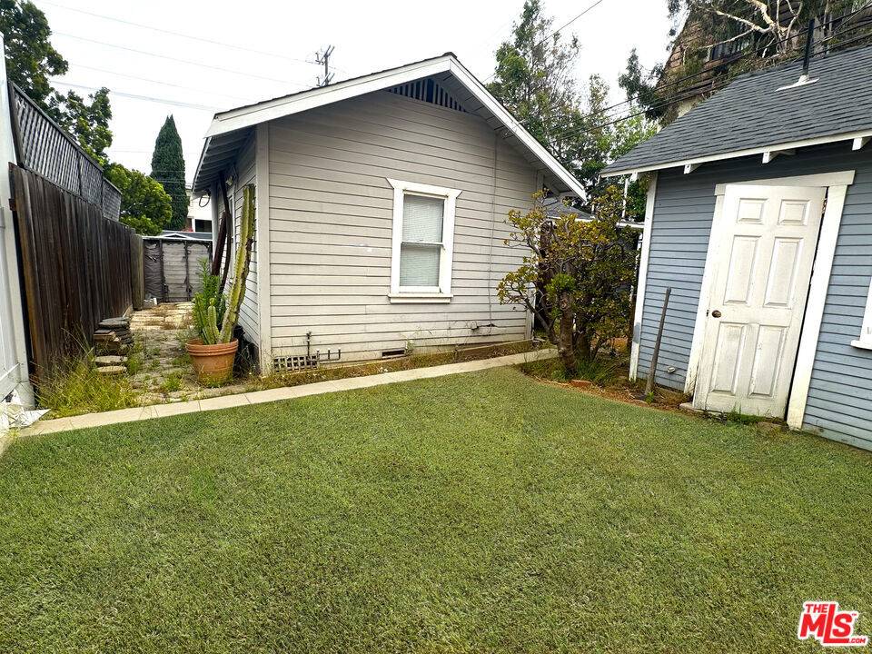 Los Angeles, CA 90049,1116 S Barrington AVE