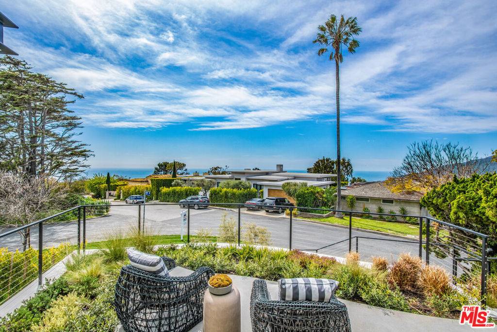 Pacific Palisades, CA 90272,286 Quadro Vecchio DR
