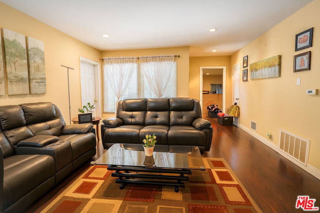 Winnetka, CA 91306,7400 Sunnybrae AVE