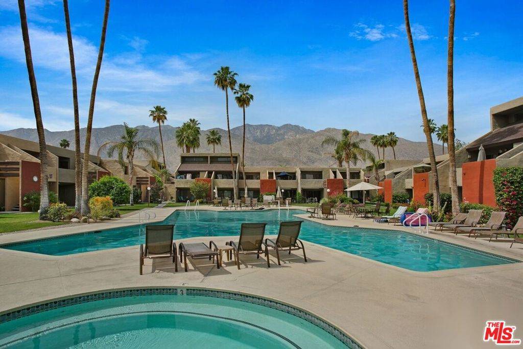 Palm Springs, CA 92264,1655 E Palm Canyon DR #318