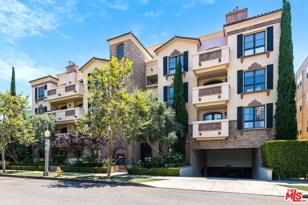 Studio City, CA 91604,12026 Hoffman ST #301
