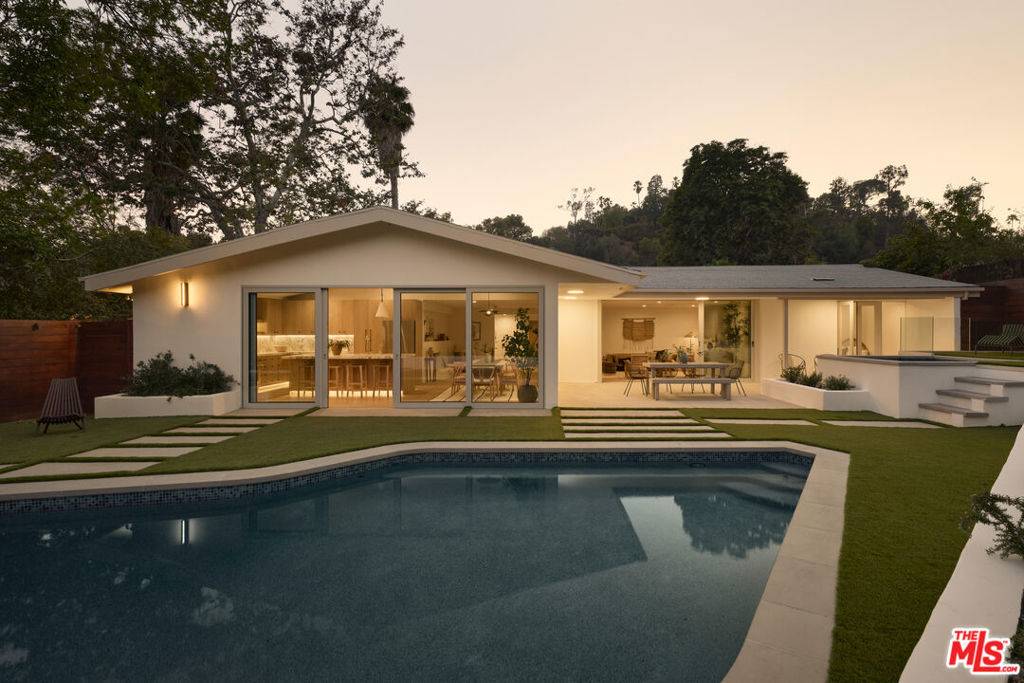 Los Angeles, CA 90027,2508 N Vermont AVE