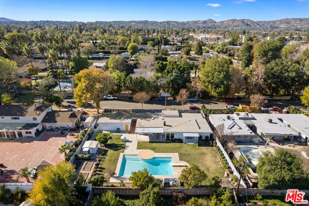 Woodland Hills, CA 91367,6228 Sale AVE