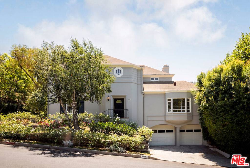 Los Angeles, CA 90068,5700 Spring Oak DR