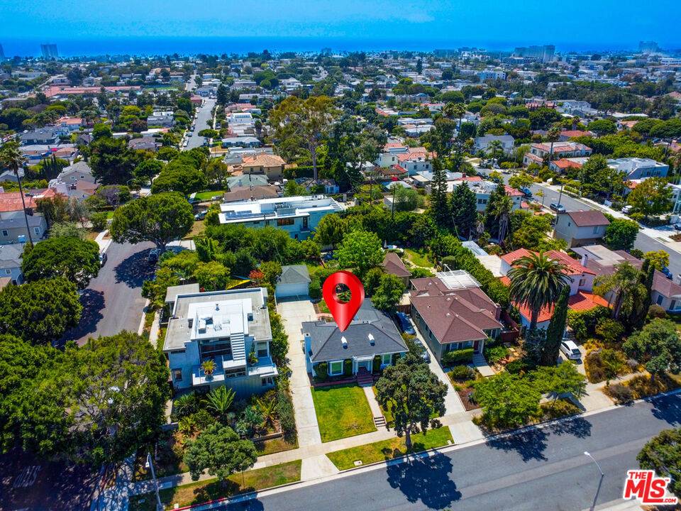 Santa Monica, CA 90405,2420 Euclid ST