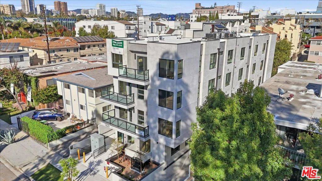 Los Angeles, CA 90025,1820 Prosser AVE #102