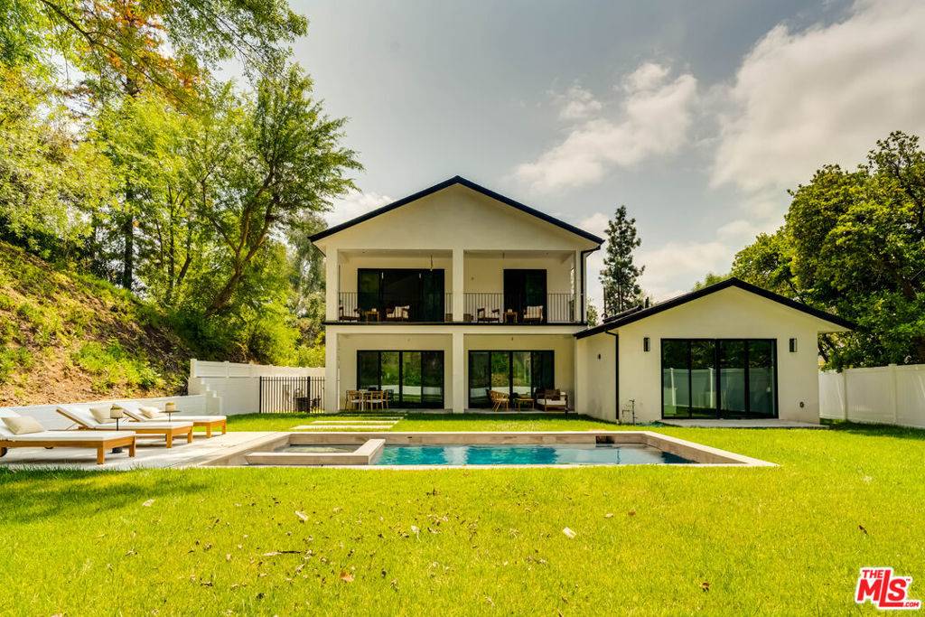 Encino, CA 91436,16815 Shileno PL