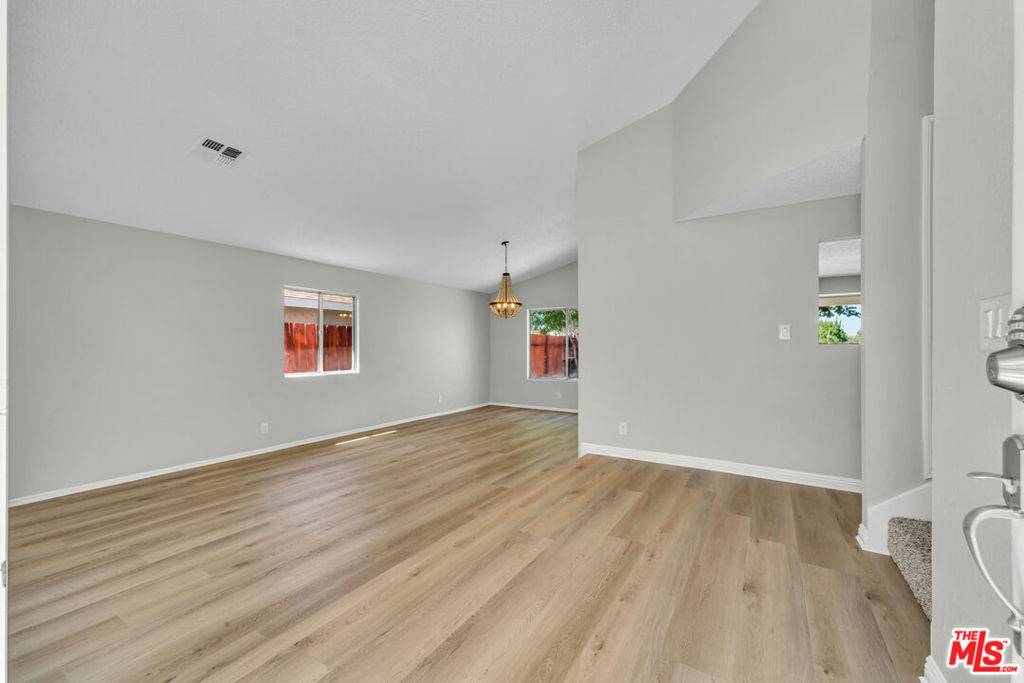 Palmdale, CA 93552,4561 Northstar DR