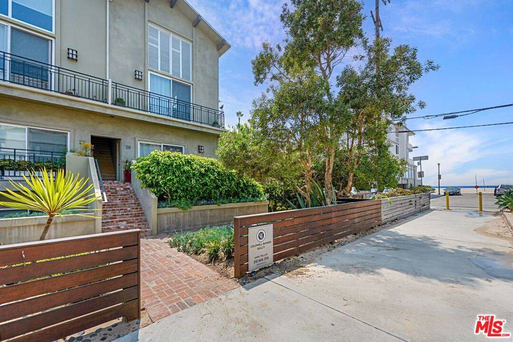 Marina Del Rey, CA 90292,20 1/2 NORTHSTAR ST