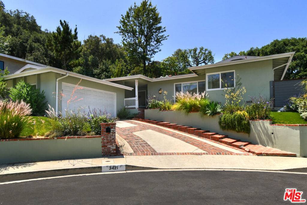 Sherman Oaks, CA 91403,3421 Castlewoods PL