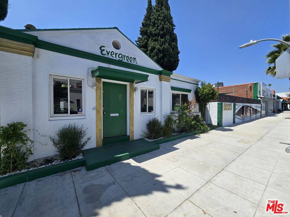 Beverly Hills, CA 90211,177 S Robertson BLVD