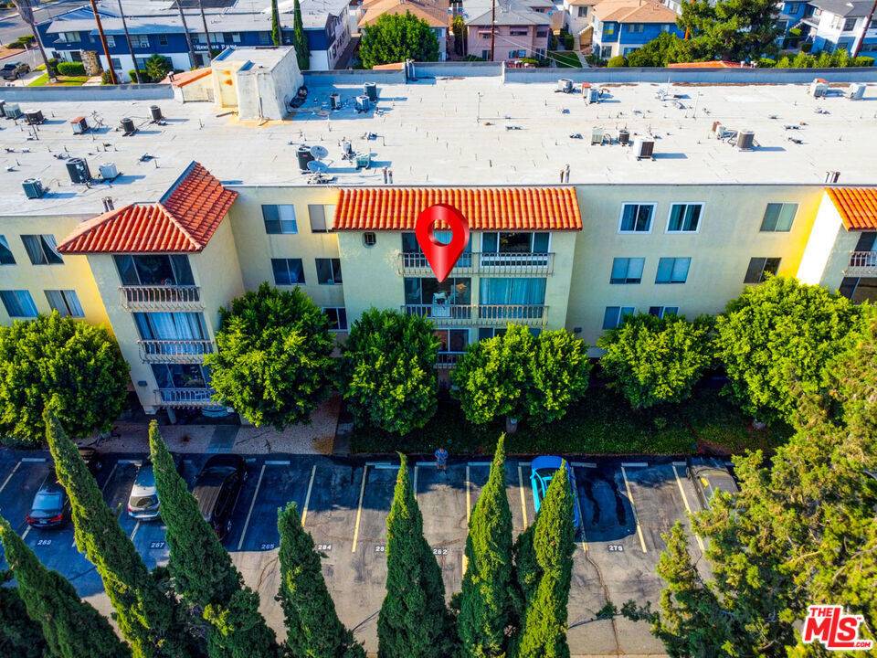 Valley Village, CA 91607,12830 Burbank BLVD #201