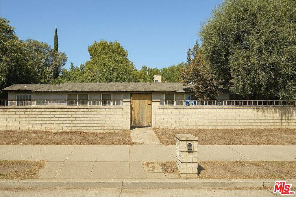 Woodland Hills, CA 91367,5667 Winnetka AVE