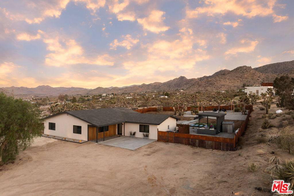 Joshua Tree, CA 92252,61475 Onaga TRL