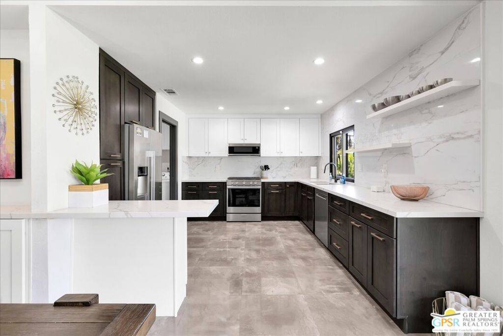 Palm Springs, CA 92262,2757 E San Juan RD